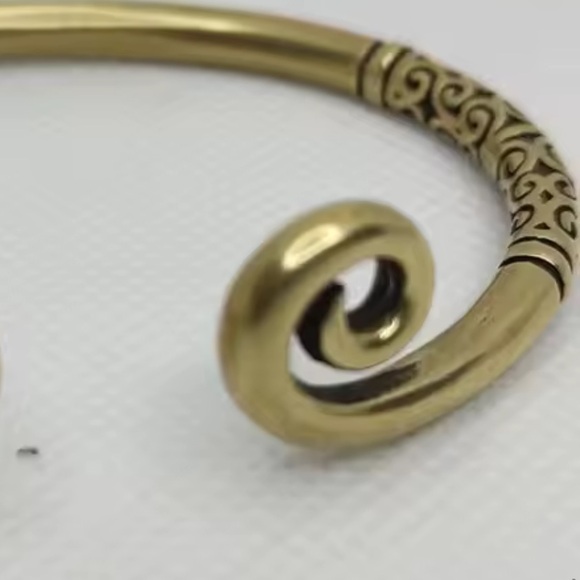 Brass bracelet - Picture 6 of 8